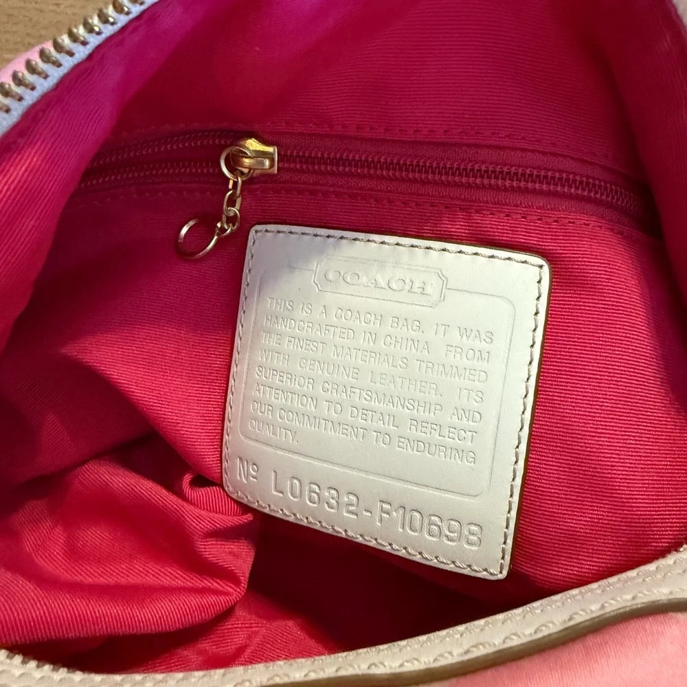 Vintage Coach Hamptons Pink Floral Shoulder Bag | Y2K Coach Canvas Handbag - Picture 4 of 6